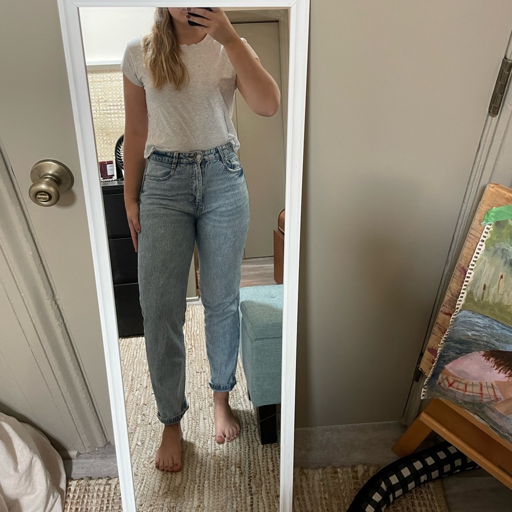Zara Highrise Mom Jeans